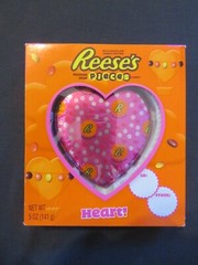 Reese’s Peanut Butter Heart Stuffed With Pieces 5 Oz YUMMY!