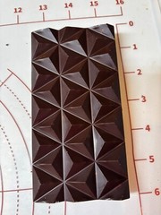 Dark chocolate Bar packed with roasted crunchy Pistachios, handcrafted bar 100g.