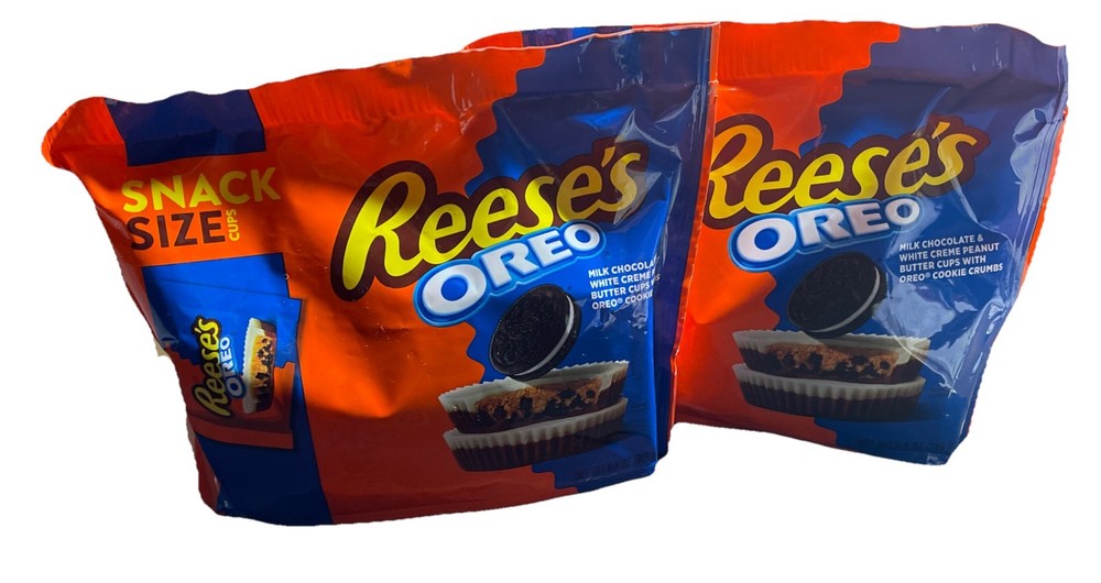 Reese’s OREO Milk Chocolate & White Creme Peanut Butter Cups Candy Snack Size X2