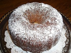 YUMMY HOMEMADE CHOCOLATE CHIP PEANUT BUTTER BANANA BUNDT CAKE (10″)