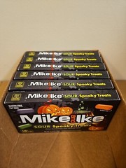 Mike and Ike 4.25 oz. SOUR SPOOKY TREATS Halloween Chewy Candy ** BB 07/2025 **