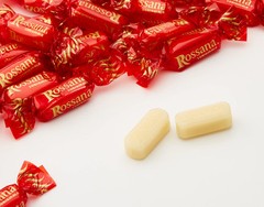 Rossana Italian Red Hard Candy with Milk Almond Hazelnut Creamy Heart 6.17oz