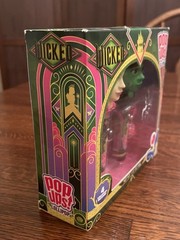WICKED Pop Ups! Lollipops Glinda & Elphaba Includes 4 FLIX Candy Lollipops