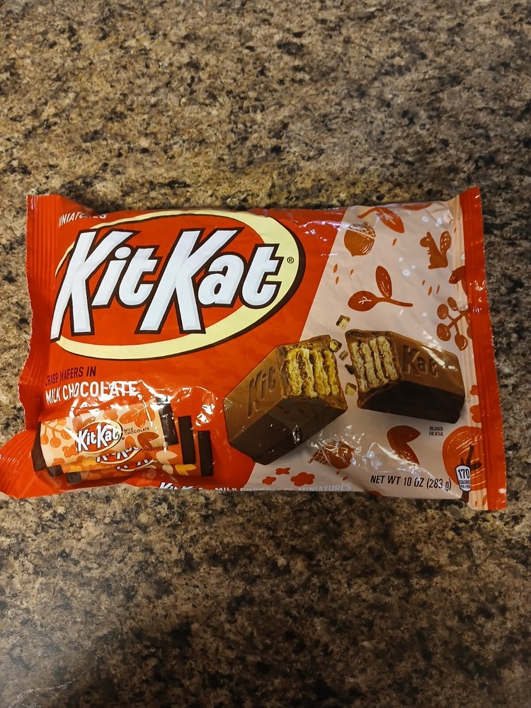 Kit Kat Mini Fall Edit. Individually wrapped Chocolate Candy ~ Exp: 04/2025
