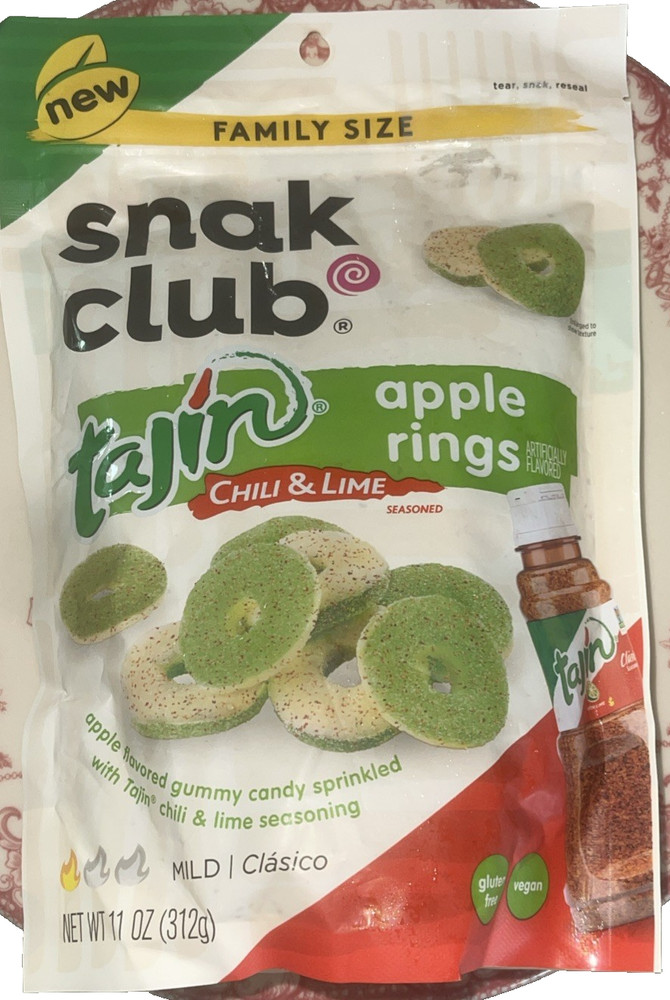 Snak Club Tajin Chili Lime Apple Rings Family Size 11oz Mild