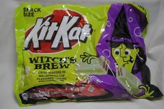 Halloween Kit Kat Snack Size Witch’s Brew Breaking Bones Ghost Toast 1 of Ea