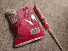 3ct 0.35 oz Bag RING POP Cherry Craze/Strawberry Tongue Painters & Twist Sucker