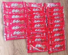 24 Pack KitKat Milk Chocolate Wafer Snack Size, Candy Bars, .49 oz (4 Count) 96