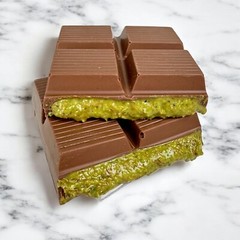 Dubai Chocolate Kunafa Pistachio, 200 gr (The Original), Daily Fresh Pack of 20