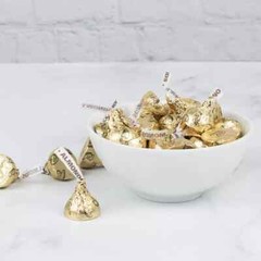 HERSHEY’S Kisses Milk Chocolate With Almonds, Bulk & Delicious Candy (5 Pounds)