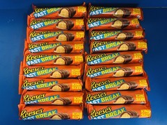 (18) Reese’s Fast Break Peanut Butter Nougat King Size Bars 3.5oz. BB: 11/26