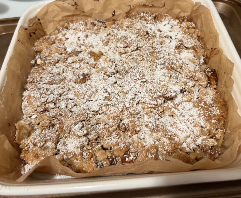 Apple crumble pie natural ingredient homemade Christmas dessert