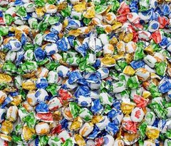 Colombina Delicate Fruit Drop 4 Assorted Flavors Bulk Delicious Candy (2.2 LB)