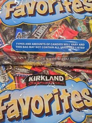 Kirkland Brand Signature Favorites Fun Size Candy Variety Pack, 90 oz