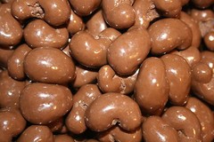 MILK CHOCOLATE CASHEWS, 5LBS