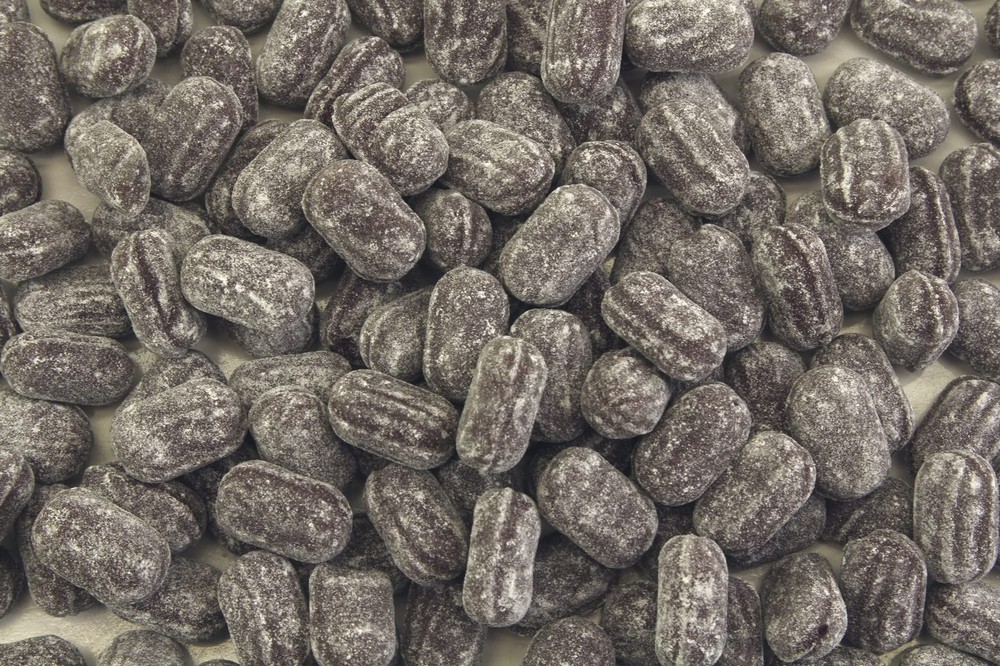 Sanded Licorice Hard Candy Drops – 1.5 Pounds – Old Fashioned Candies – Glute…