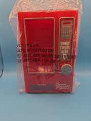 VEND-O-MATIC SWEETS TREATS VENDING MACHINE