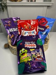 Christmas Chocolate Bundle – Celebrations, Cadbury Heroes, Freddo & Roses