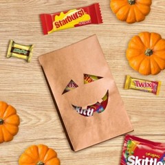 Variety Candy Assortment, Party Size – 21.82oz/60ct