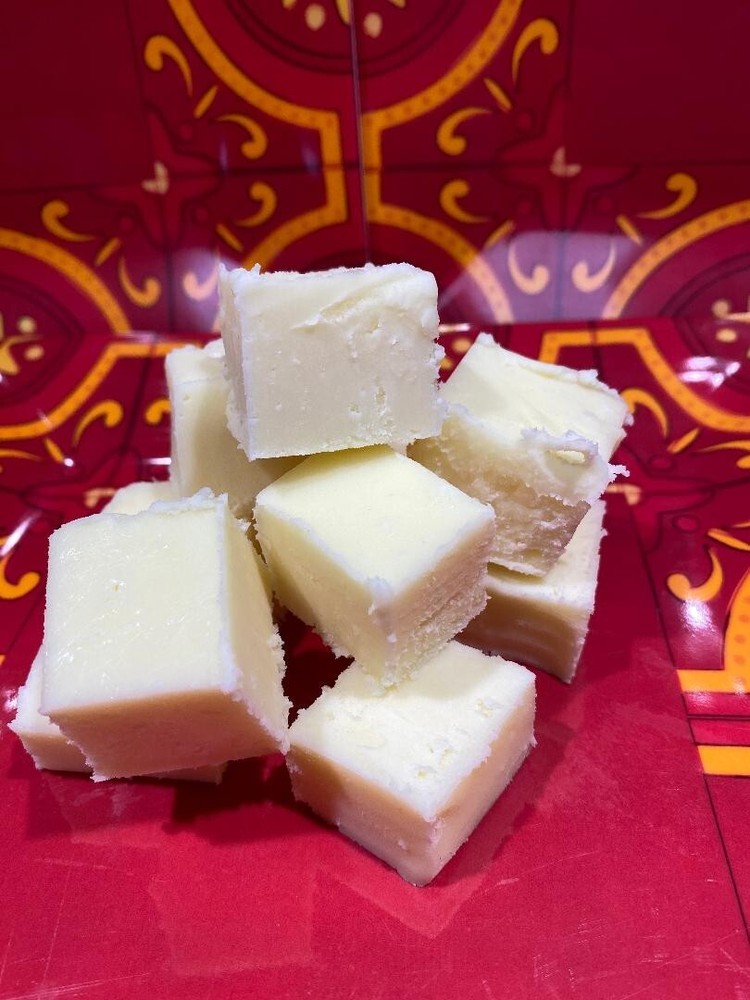 Lemon Fudge *nut free* 1/2 pound