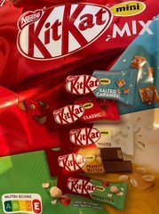 1x Unit KitKat Mini MIX White — 0.49 oz (Two Bars / Unit)