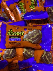Reese’s Halloween Peanut Butter Pumpkins 5 LBS Bulk Lot- BB: 08/2026