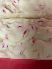 Peppermint Fudge with Starlight Discs *nut free* 1/2 pound