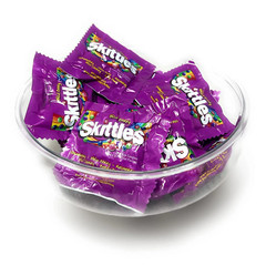 Skittles Wild Berry Bulk Candy Individually Wrapped, Fun Size Packets (2 Pounds)
