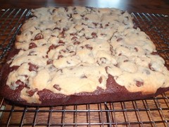 MOUTHWATERING HOMEMADE COOKIE DOUGH BROWNIES (9″ x 9″) TRAY