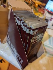 HERSHEY’S Milk Chocolate XL Candy Bars, 4.4 Oz 12 Count 16 Pieces