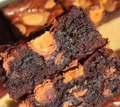 🍫 Sample Freshly Baked Homemade Brownies Chocolate Dessert (Choose Flavor) 4Ct